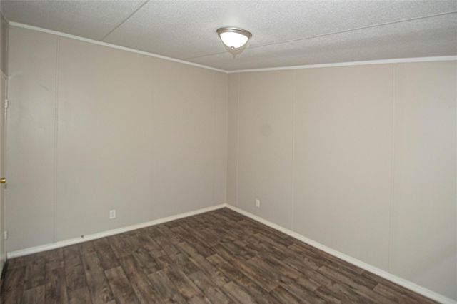 613 River Road, Goodrich, TX 77335