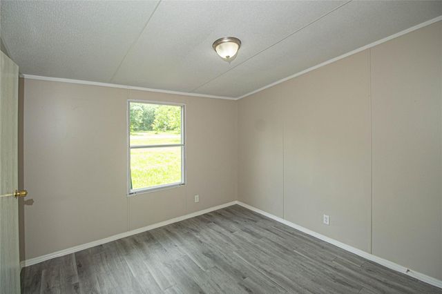 613 River Road, Goodrich, TX 77335