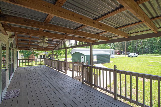 613 River Road, Goodrich, TX 77335