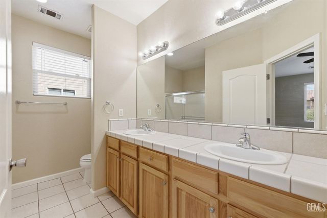 10904 Lewelling Street, Bakersfield, CA 93312