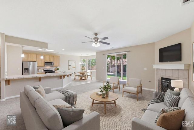 10904 Lewelling Street, Bakersfield, CA 93312