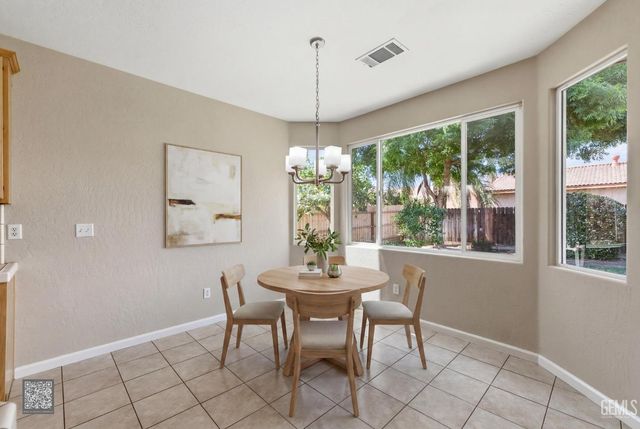 10904 Lewelling Street, Bakersfield, CA 93312