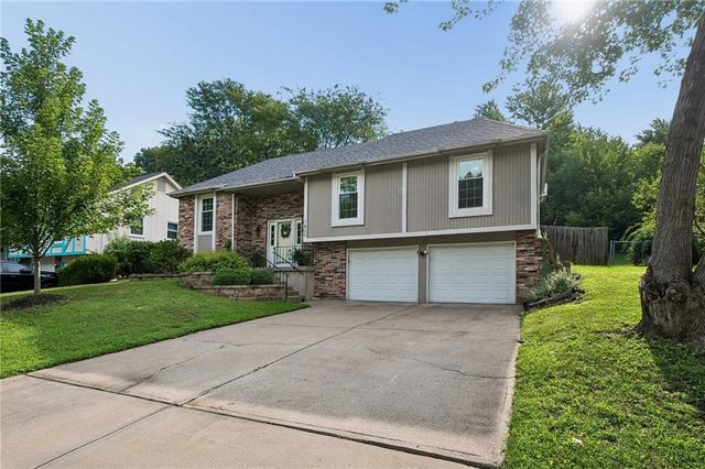 7833 N Michigan Avenue, Kansas City, MO 64118