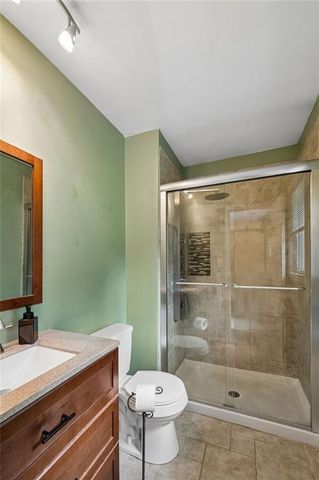 7833 N Michigan Avenue, Kansas City, MO 64118
