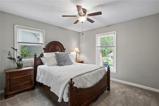 7833 N Michigan Avenue, Kansas City, MO 64118