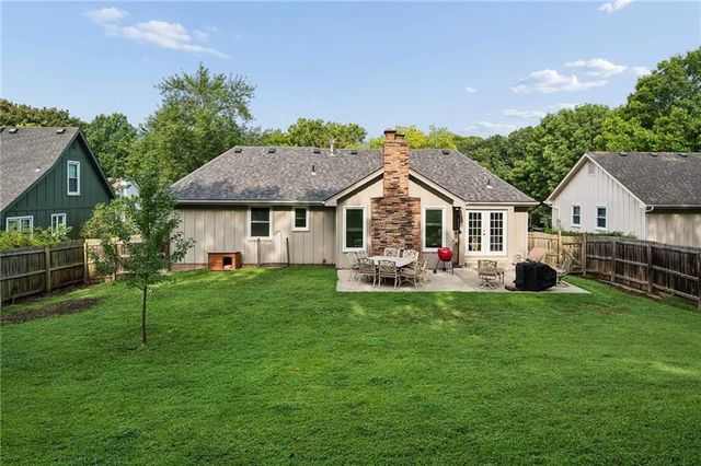 7833 N Michigan Avenue, Kansas City, MO 64118