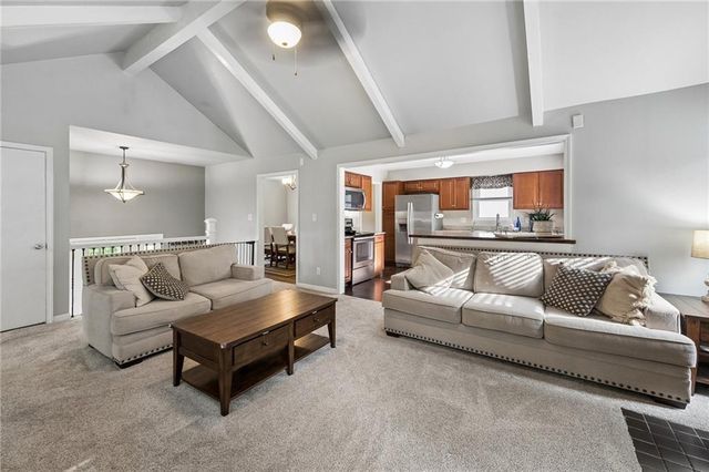7833 N Michigan Avenue, Kansas City, MO 64118