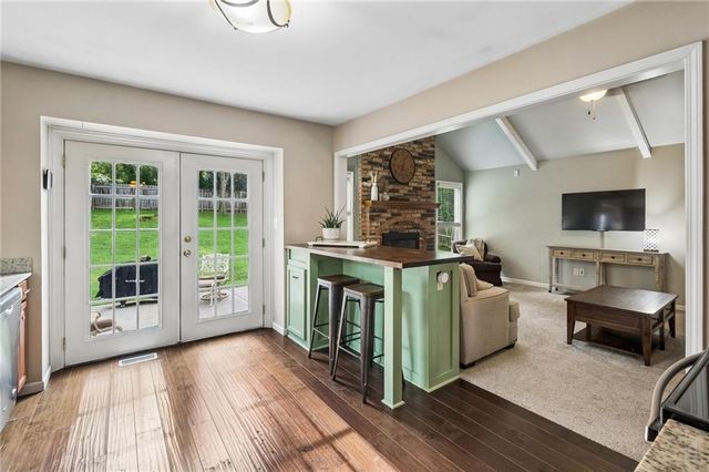 7833 N Michigan Avenue, Kansas City, MO 64118