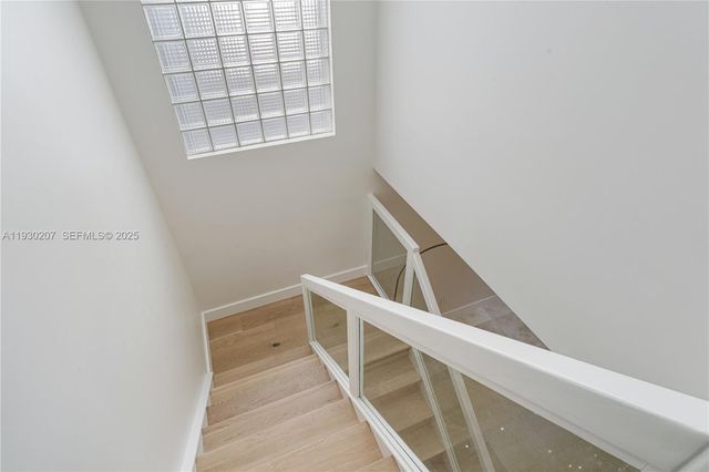 21156 NE 33rd Ave, Aventura, FL 33180