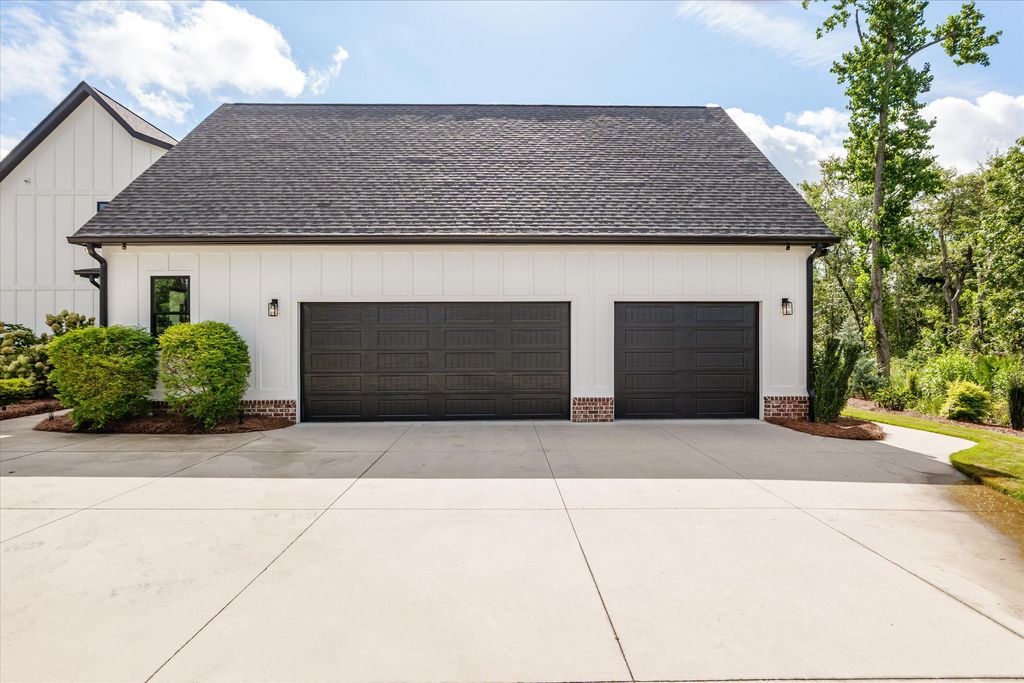 Image 12 of property listing at 443 S Old Belair Road, Grovetown, GA 30813