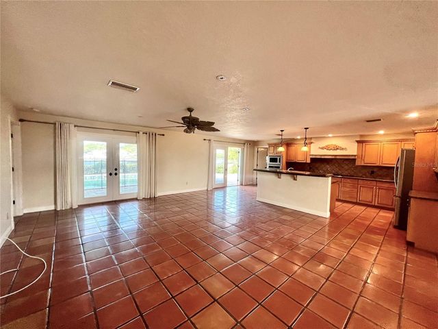 4388 13TH WAY NE, St Petersburg, FL 33703