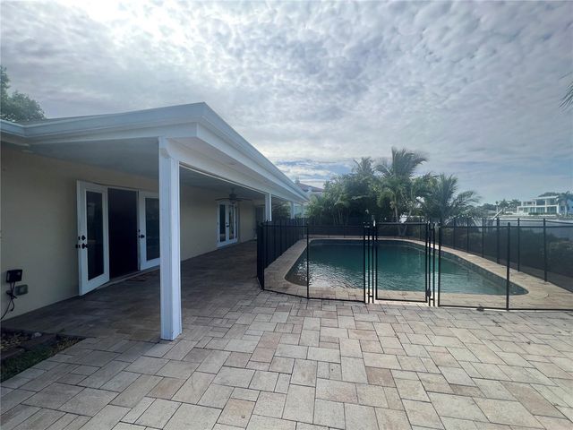 4388 13TH WAY NE, St Petersburg, FL 33703