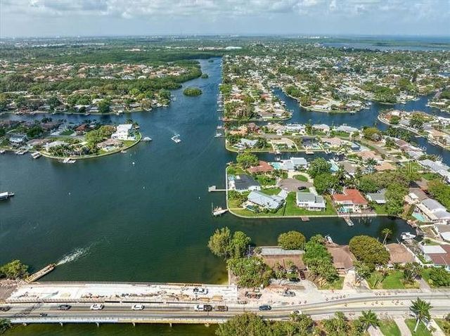 4388 13TH WAY NE, St Petersburg, FL 33703