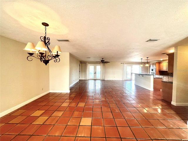 4388 13TH WAY NE, St Petersburg, FL 33703