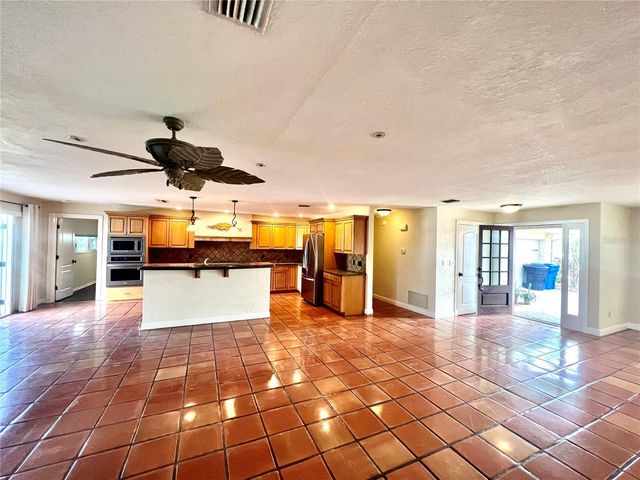 4388 13TH WAY NE, St Petersburg, FL 33703