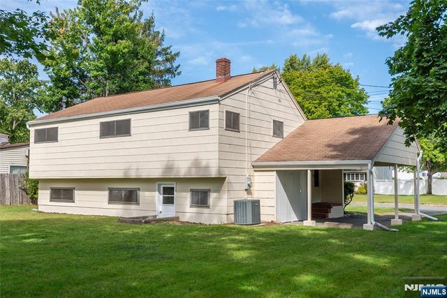 8 John Street, Lincoln Park Borough, NJ 07035