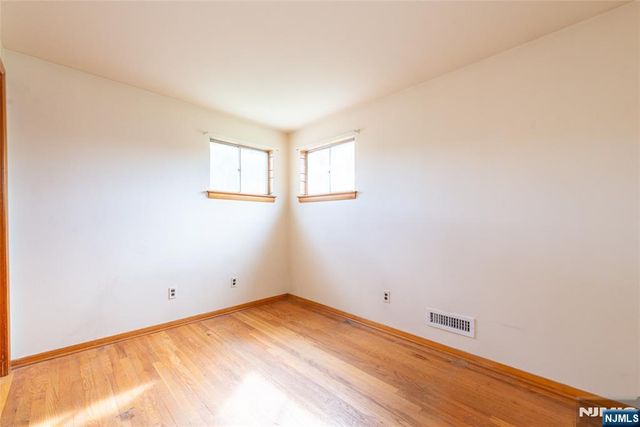 8 John Street, Lincoln Park Borough, NJ 07035