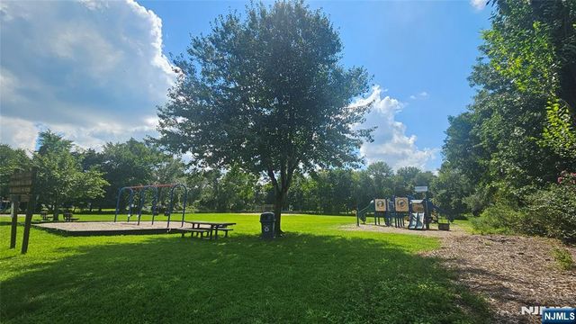 8 John Street, Lincoln Park Borough, NJ 07035