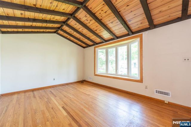 8 John Street, Lincoln Park Borough, NJ 07035