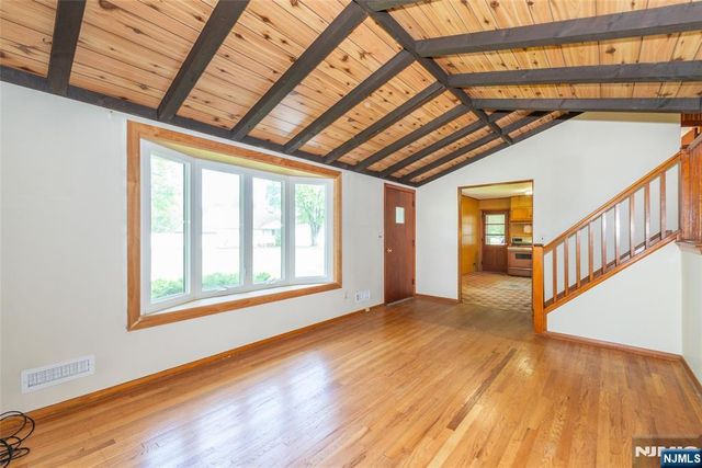 8 John Street, Lincoln Park Borough, NJ 07035