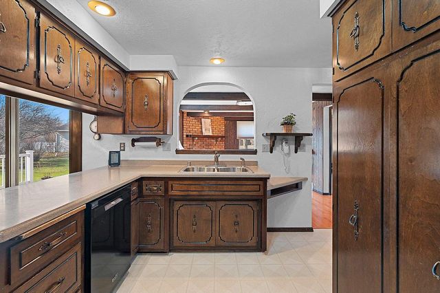 1259 SWAN COURT, Green Bay, WI 54313
