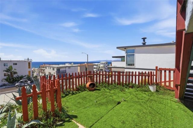 4308 Crest Drive, Manhattan Beach, CA 90266