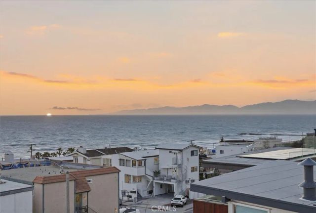 4308 Crest Drive, Manhattan Beach, CA 90266