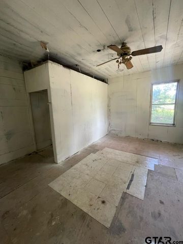 401 S Joy Street, Troup, TX 75789