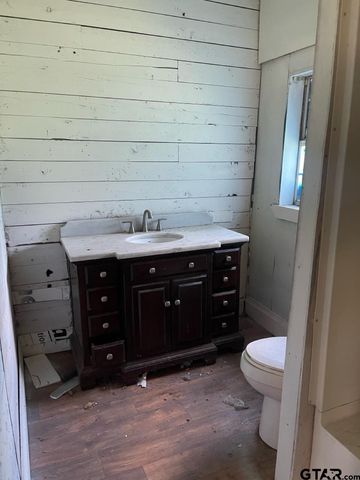 401 S Joy Street, Troup, TX 75789