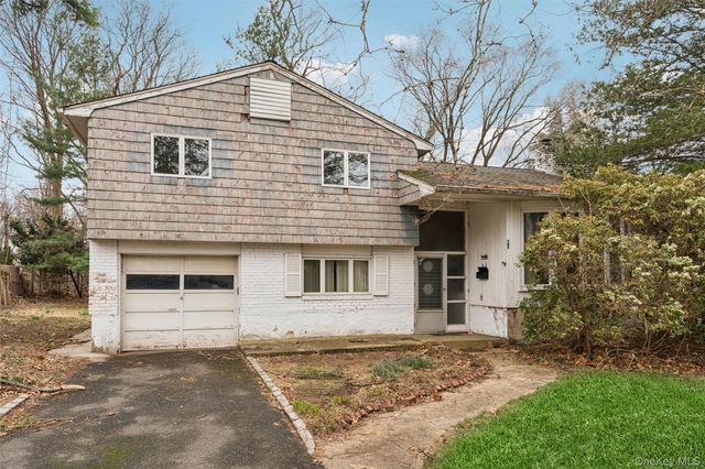 42 Jerome Drive, Glen Cove, NY 11542