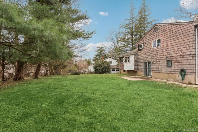 42 Jerome Drive, Glen Cove, NY 11542