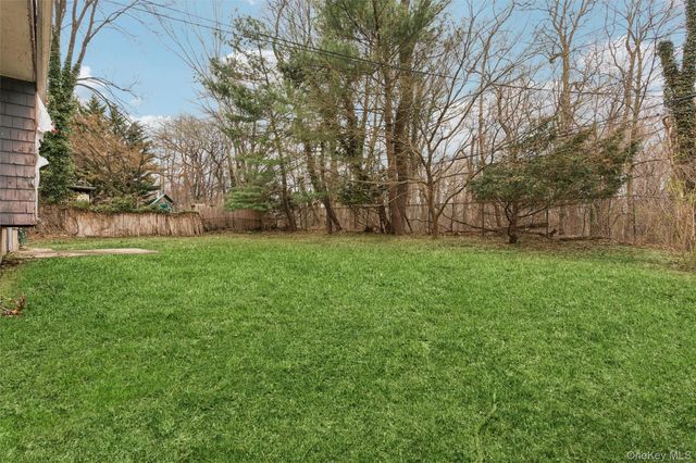 42 Jerome Drive, Glen Cove, NY 11542