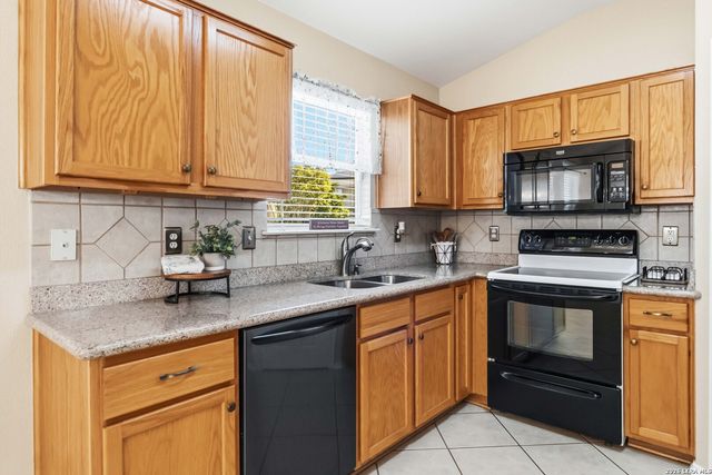 10815 Arabian Gate, San Antonio, TX 78254