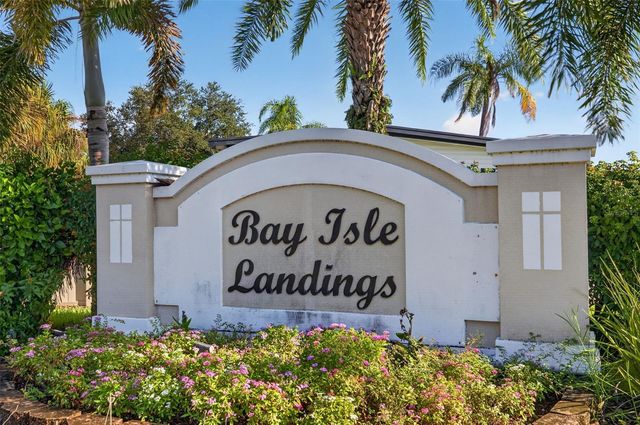 5155 BAY ISLE CIRCLE, Clearwater, FL 33760