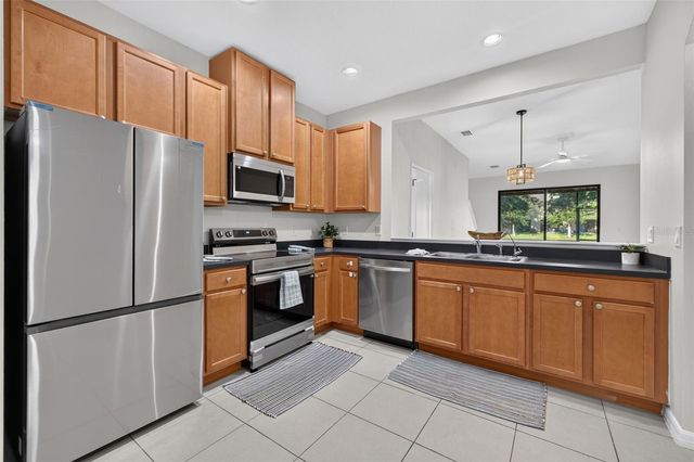 5155 BAY ISLE CIRCLE, Clearwater, FL 33760