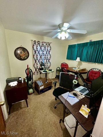 521 Powers Avenue, Girard, OH 44420