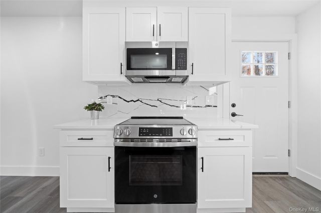 16 Fife Drive, Coram, NY 11727