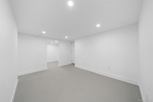 16 Fife Drive, Coram, NY 11727