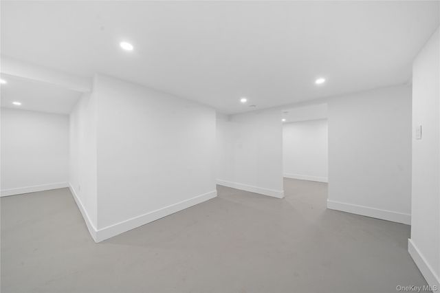 16 Fife Drive, Coram, NY 11727