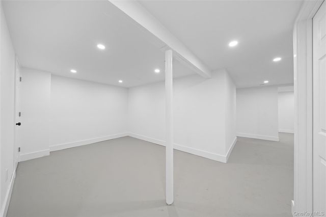 16 Fife Drive, Coram, NY 11727