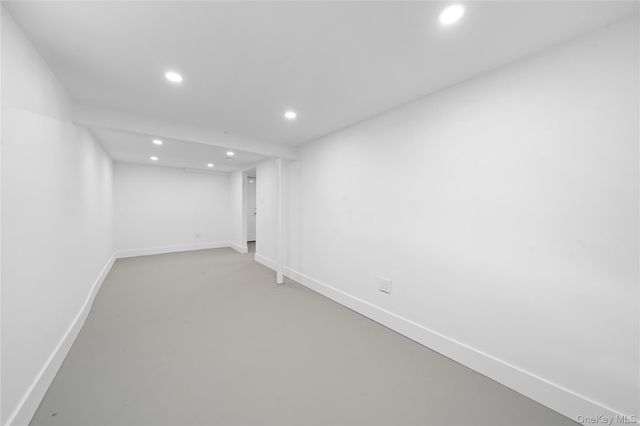 16 Fife Drive, Coram, NY 11727