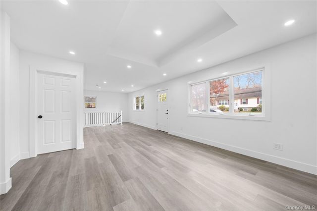 16 Fife Drive, Coram, NY 11727