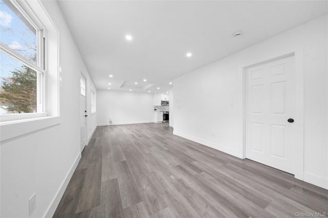 16 Fife Drive, Coram, NY 11727