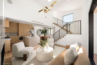 518 Poinsettia Avenue B, Corona Del Mar, CA 92625