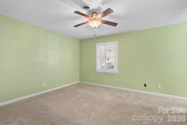 1411 Kensington Road, Hendersonville, NC 28791