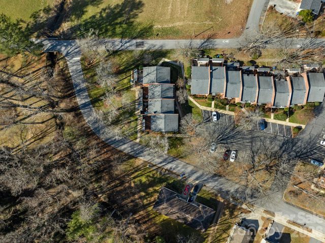 1411 Kensington Road, Hendersonville, NC 28791