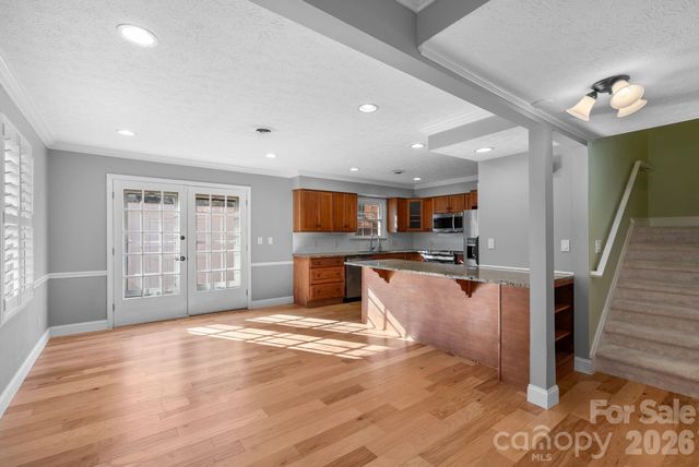 1411 Kensington Road, Hendersonville, NC 28791