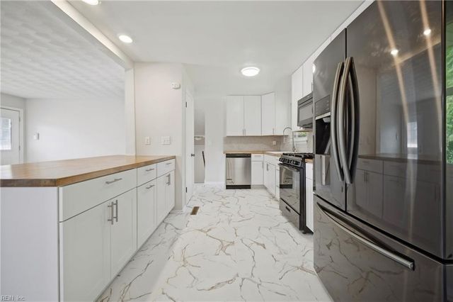 9337 Beaumont ST, Norfolk, VA 23503