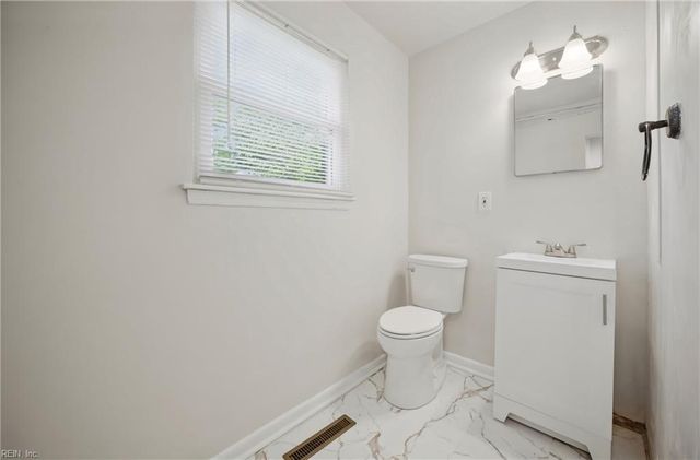 9337 Beaumont ST, Norfolk, VA 23503