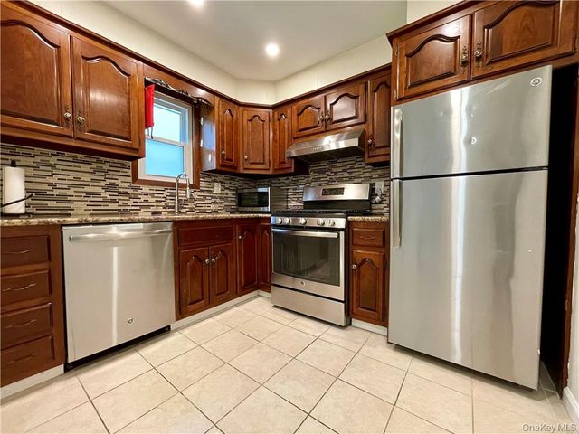 3 Elizabeth Place 1st Fl, Nyack, NY 10960